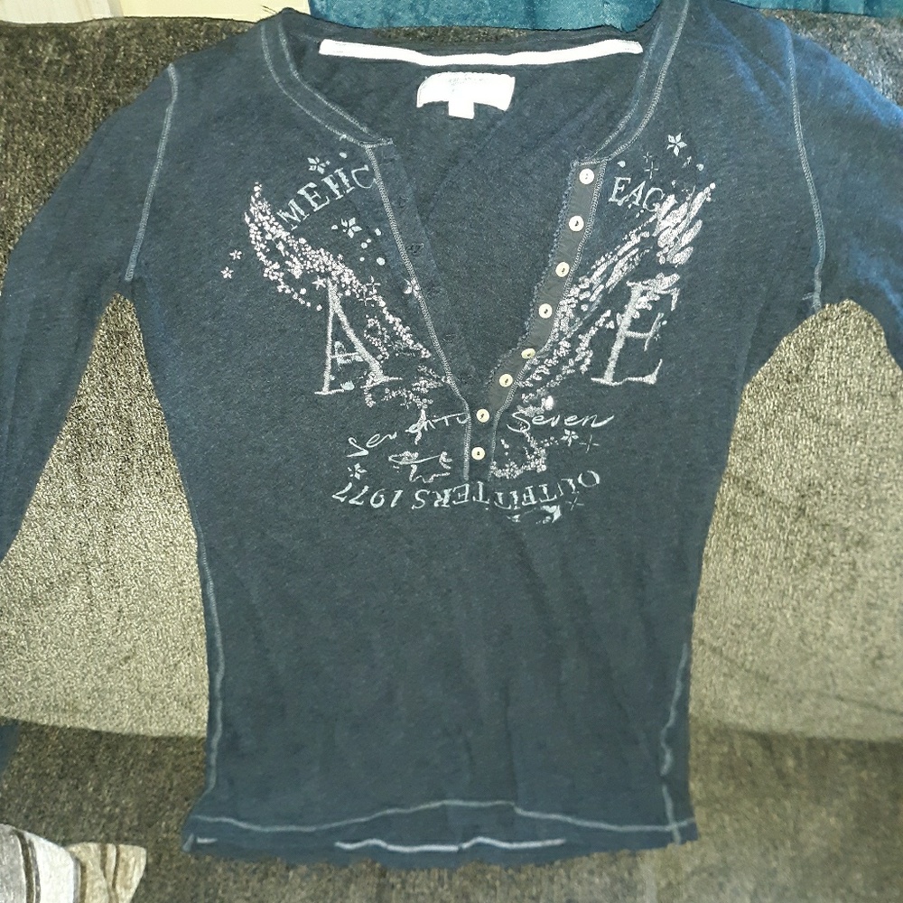 American Eagle Medium light long sleeve